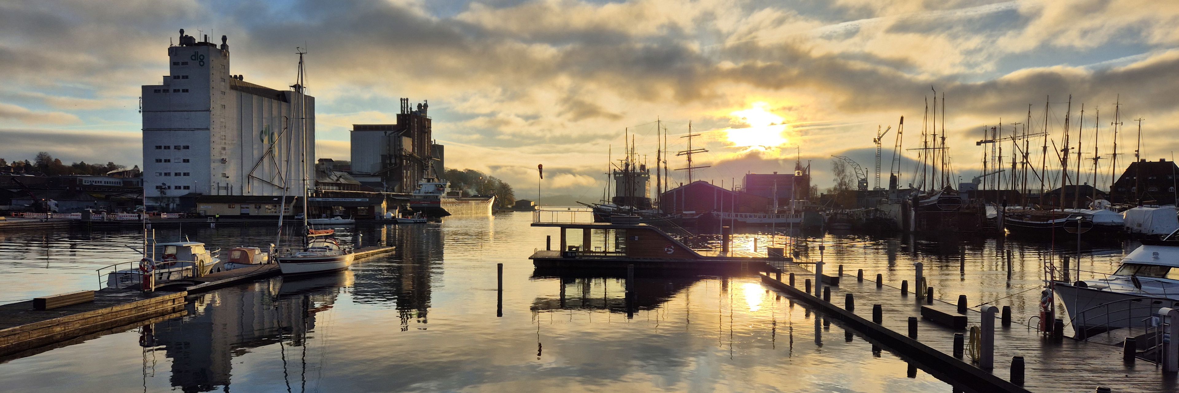Efterårsmorgen over Svendborg Havn